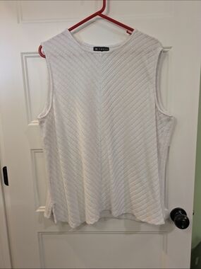 N Touch White Ribbed Sleeveless Tank Top